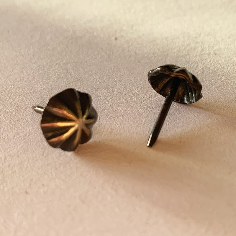 Maozaa Upholstery Tacks  Furniture Upholstery Nails for Decorative  200 PCS 7/16 inch Decorative Tack for Furniture DIY Decorative  Pumpkin Shape Nail Copper Renaissance/Matt Black - Image 5